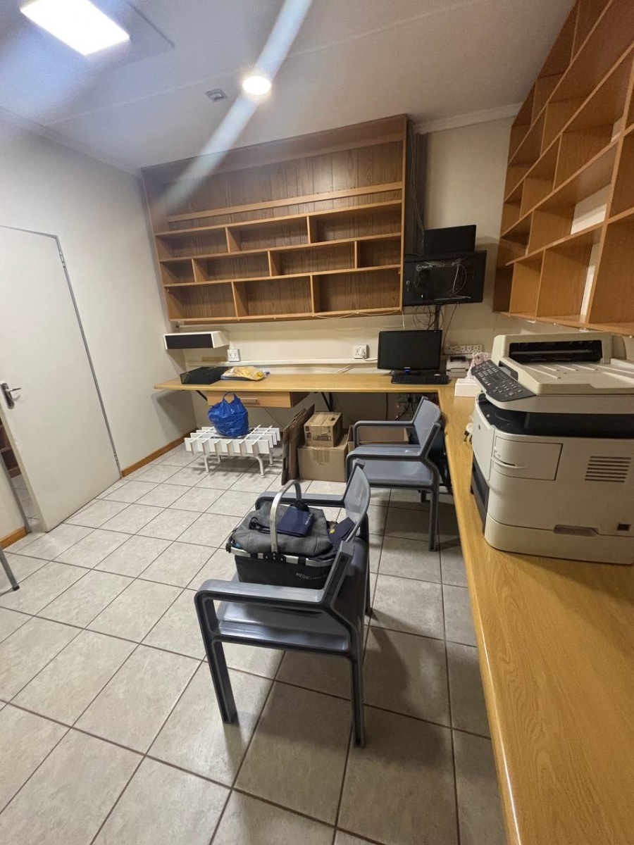 4 Bedroom Property for Sale in Postmasburg Northern Cape